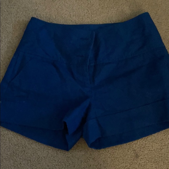 The Limited Shorts - Picture 1 of 3